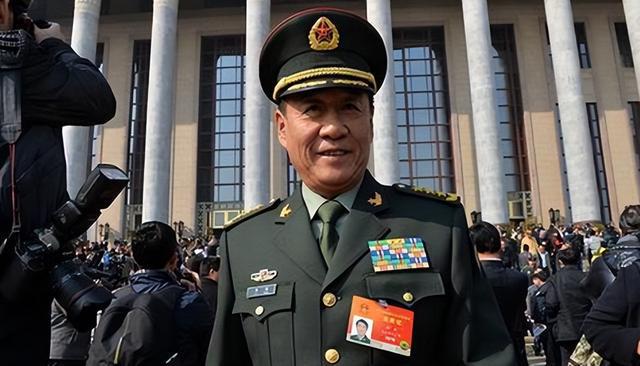 刘原上将最新动态，力量变化中的学习与自信成就展现